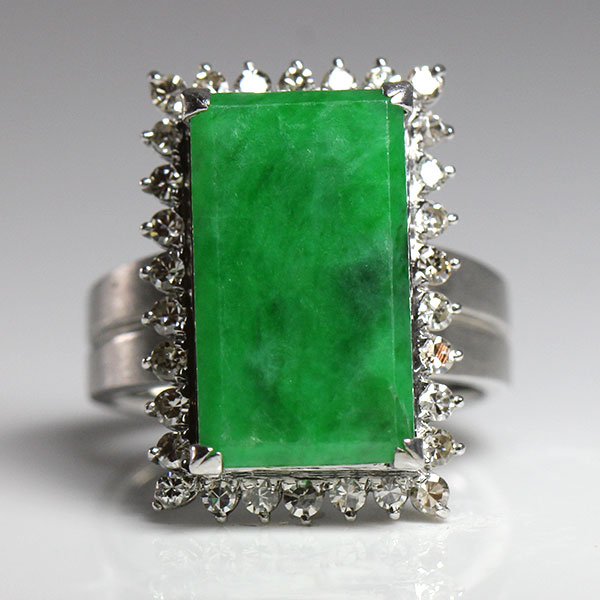 Jadeite Jade Diamond 18K White Gold Ring - Hawaii Estate & Jewelry Buyers