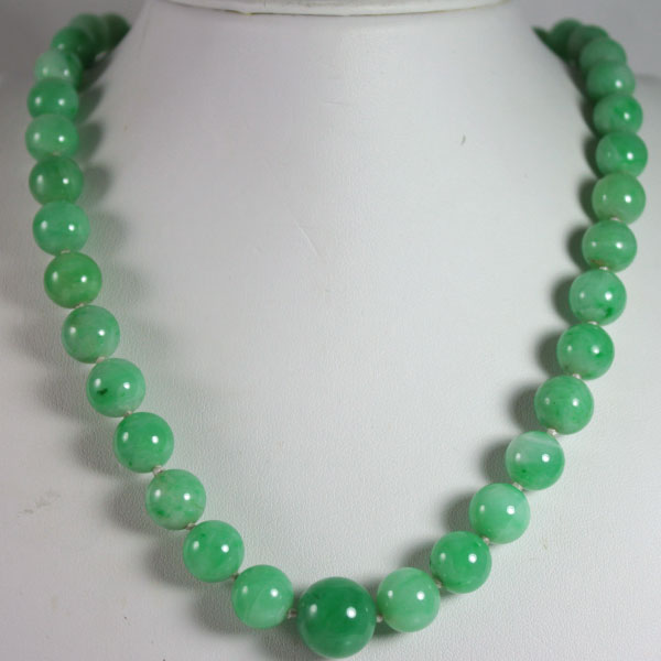 Ming's Hawaii Green Jade Bead 14K Necklace - Hawaii Estate & Jewelry Buyers