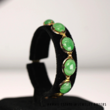 Vintage Green Jade Oval Cabochon 14K Yellow Gold Heart Motif Bracelet Size 6.5